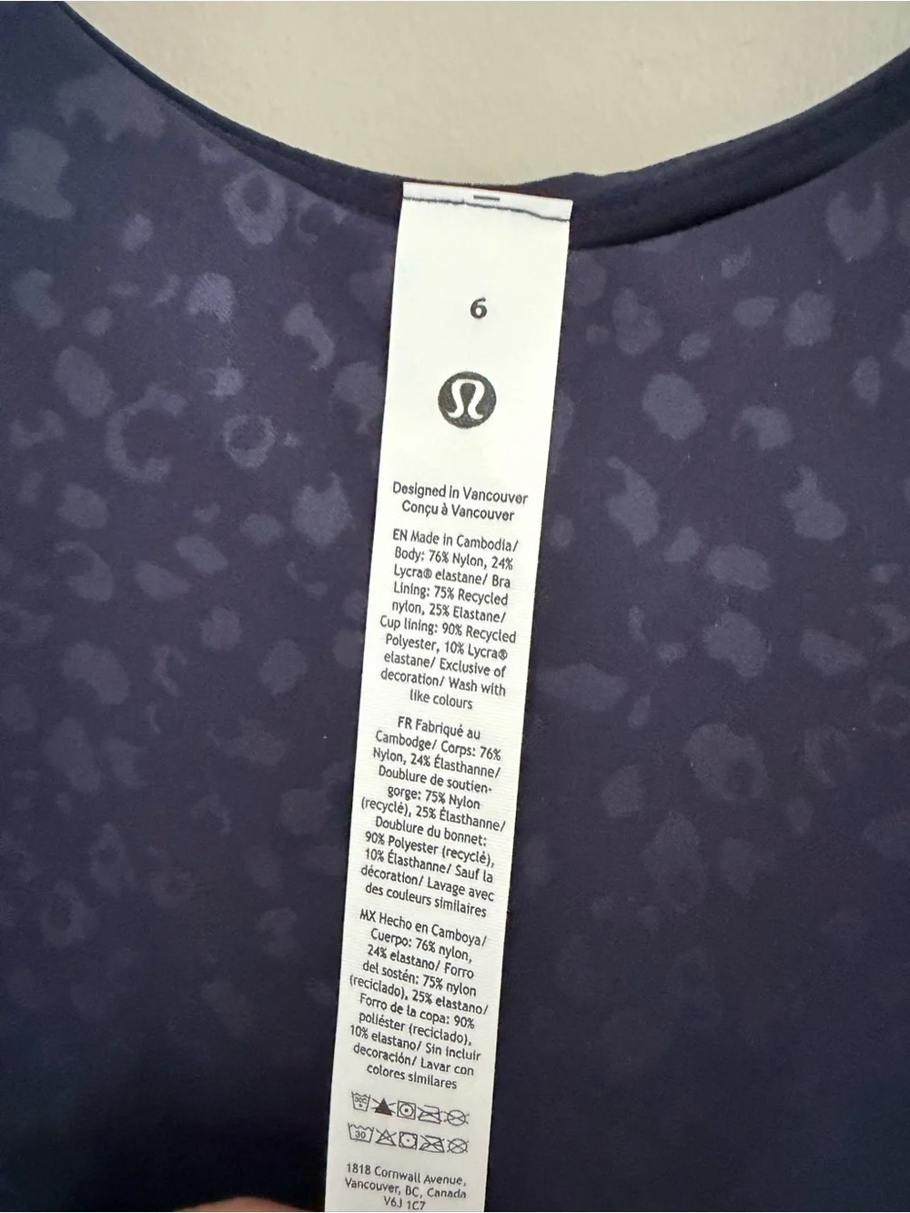 NWT Lululemon Glow Up Tank Womens Size 6 Navy Leopard Print Shelf Bra Top Gym